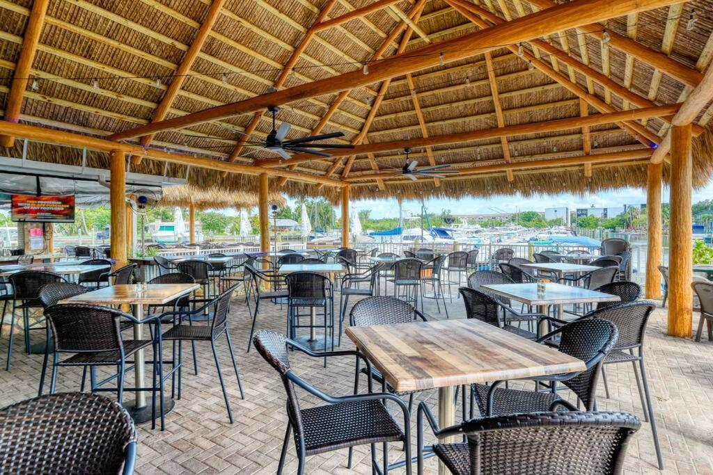 사라소타 Waterfront, Pool, Tiki Bar & Grill, Gym, Location! 아파트 외부 사진