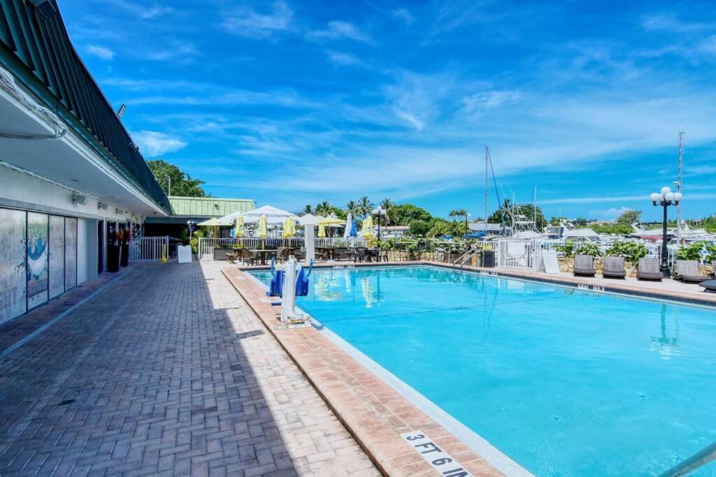 사라소타 Waterfront, Pool, Tiki Bar & Grill, Gym, Location! 아파트 외부 사진
