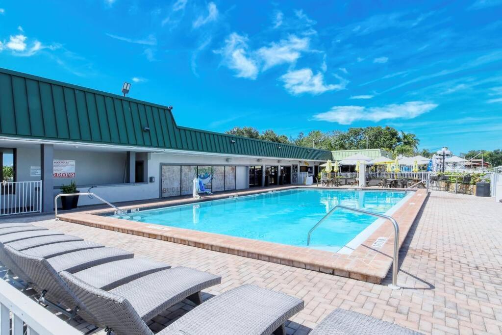 사라소타 Waterfront, Pool, Tiki Bar & Grill, Gym, Location! 아파트 외부 사진